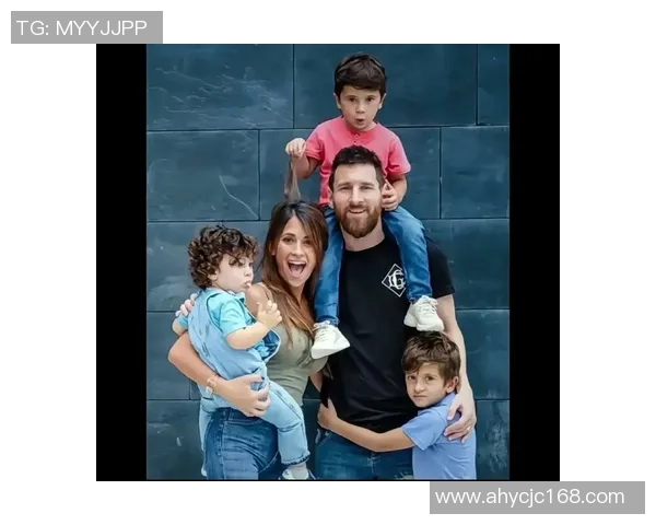 足球明星背后的故事与他们的社交圈揭秘